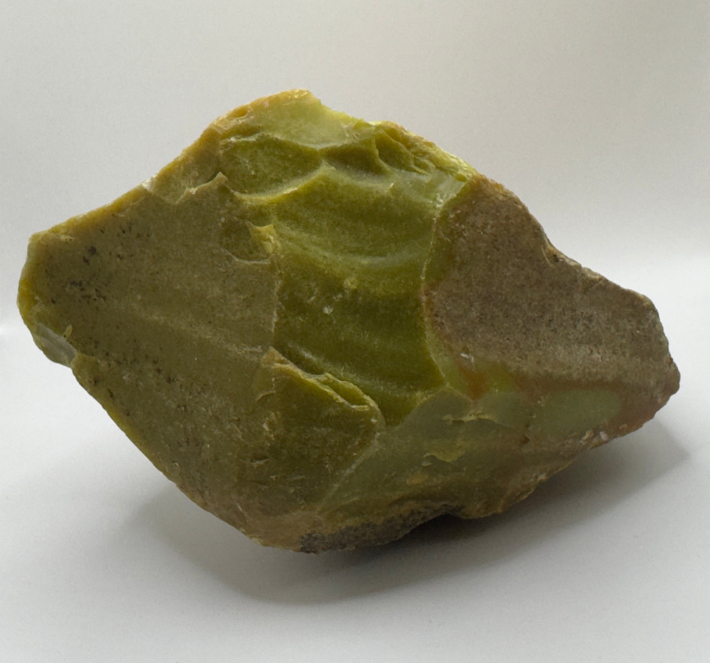 深呼吸するグリーン:オリーブオパール原石|半研磨風/風化皮少なめ(約1.4kg)