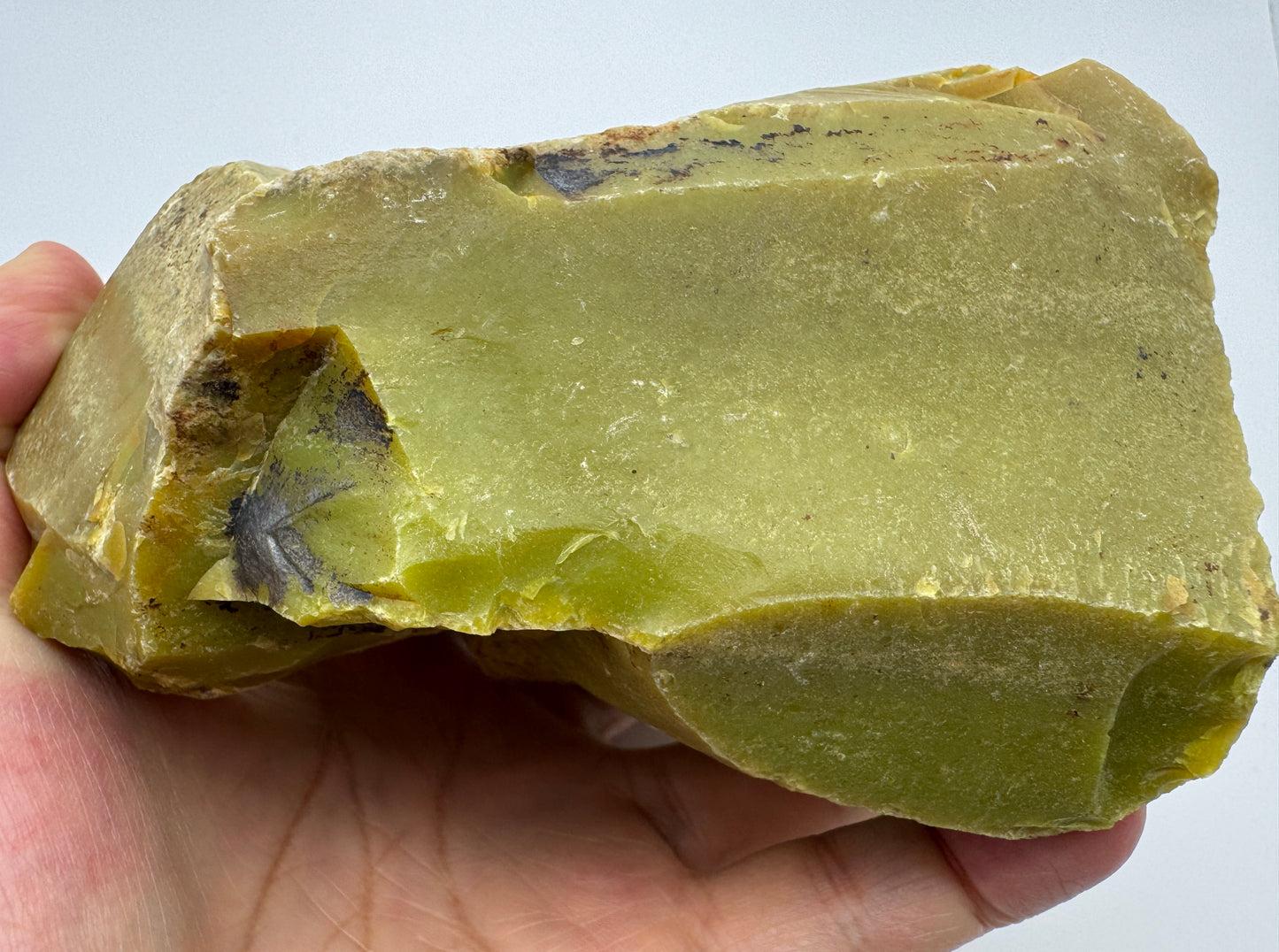深呼吸するグリーン:オリーブオパール原石|半研磨風/風化皮少なめ(約1.4kg)